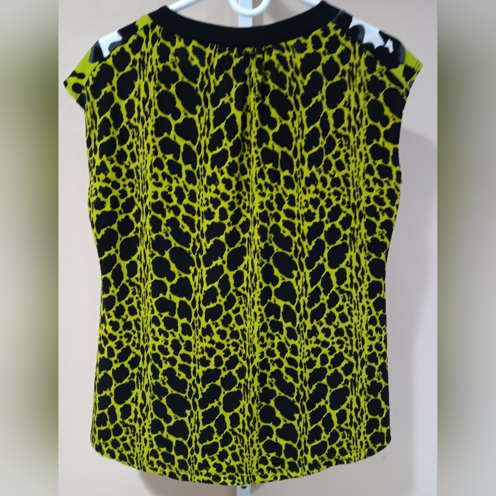 Worthington Women's (Size M) Bright Green & Black Sleeveless Leopard Pri… - Picture 4 of 9